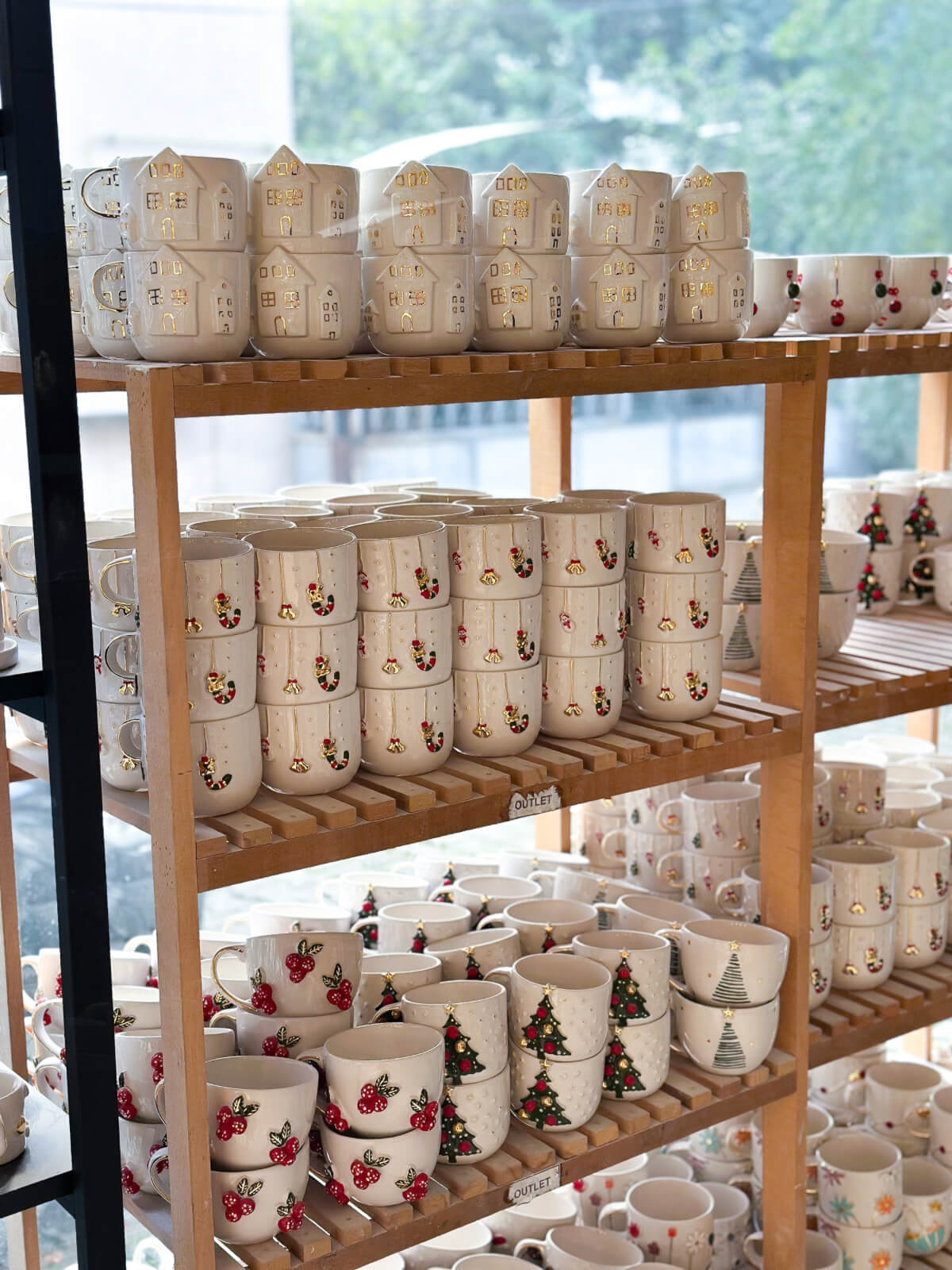 yılbaşı evi kupası ve yeniyıl kupası fotoğrafı el yapımı jalo ceramic seramik