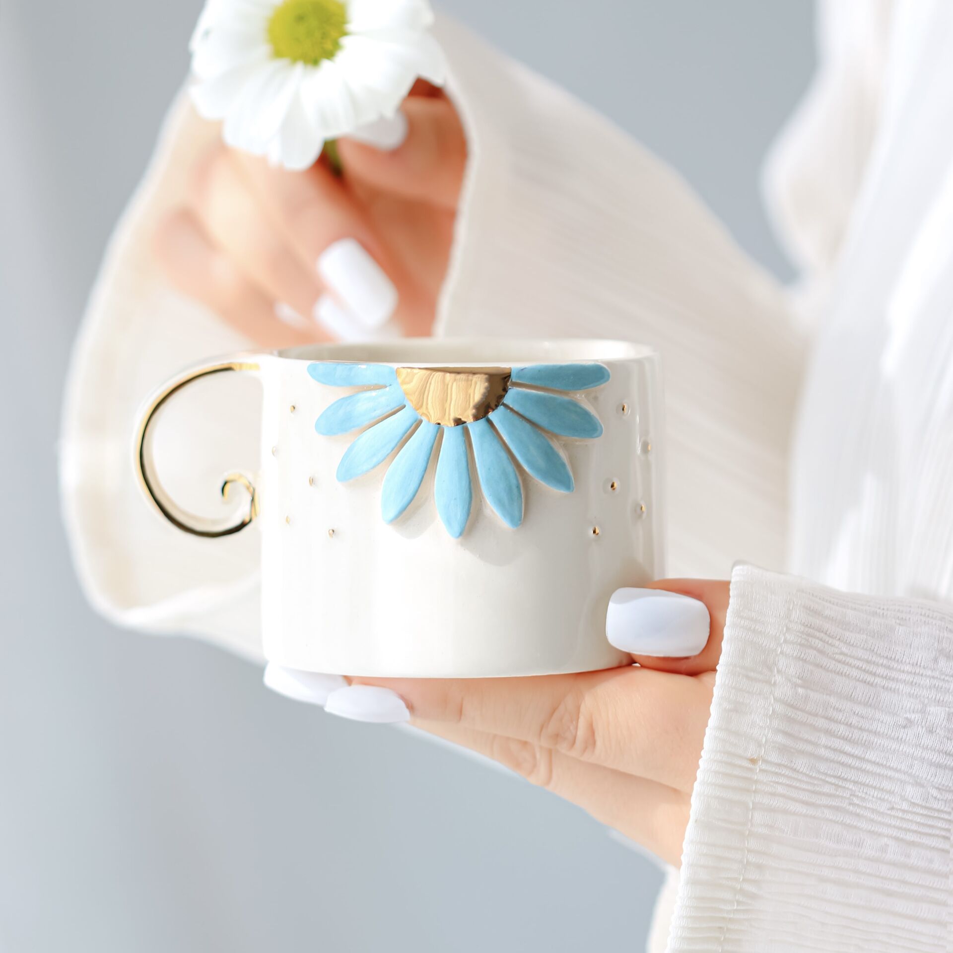 Turkuaz Gerbera Mug, El Yapımı Çiçekli Kupa