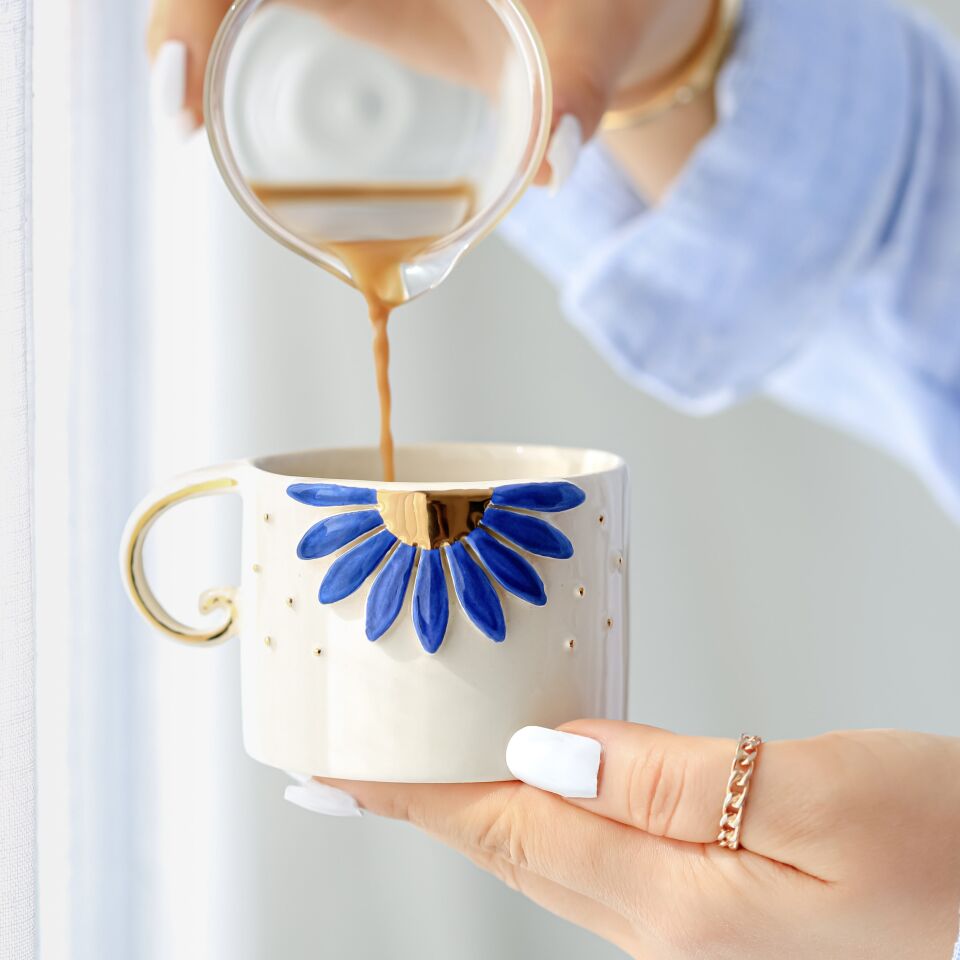 Lacivert Gerbera Mug, El Yapımı Çiçekli Kupa