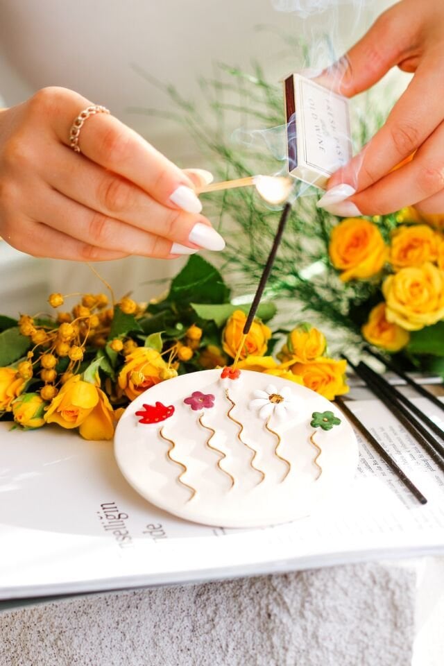 Flowers Tütsülük, El Yapımı Çiçekli Tütsülük